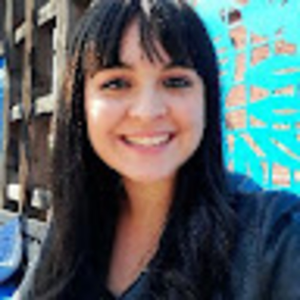 Meet your Posher, Leticia
